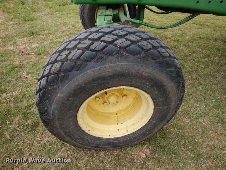 image for item HL9430 1995 John Deere 7200  tractor