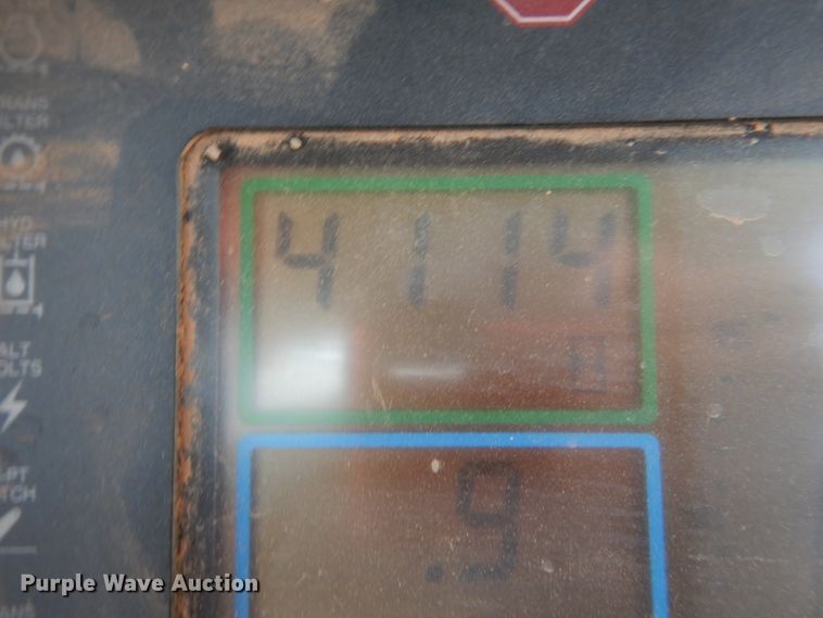 image for item HL9431 1994 John Deere 7400  tractor