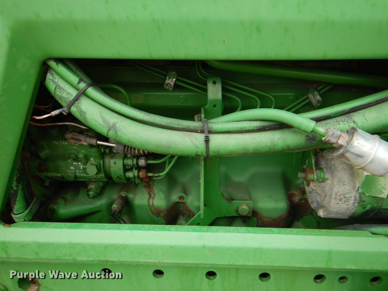 image for item HL9431 1994 John Deere 7400  tractor