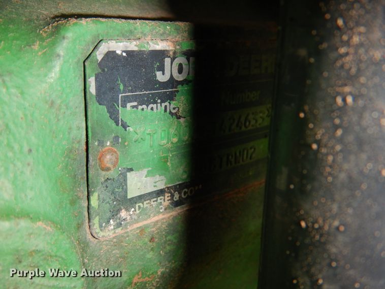 image for item HL9431 1994 John Deere 7400  tractor