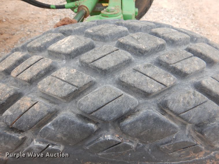 image for item HL9431 1994 John Deere 7400  tractor