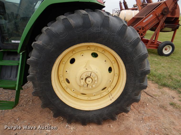 image for item HL9431 1994 John Deere 7400  tractor