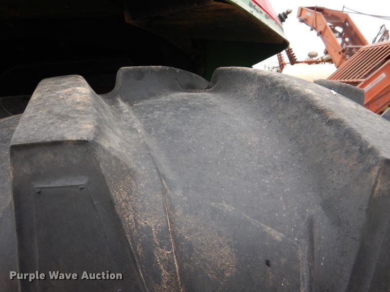 image for item HL9431 1994 John Deere 7400  tractor