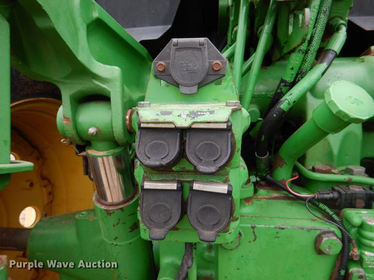 image for item HL9431 1994 John Deere 7400  tractor