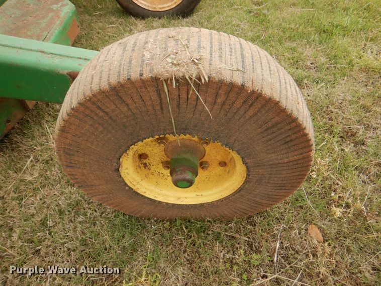 image for item HL9433 John Deere 1518  batwing rotary mower