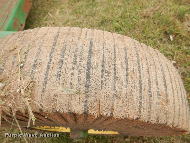 image for item HL9433 John Deere 1518  batwing rotary mower