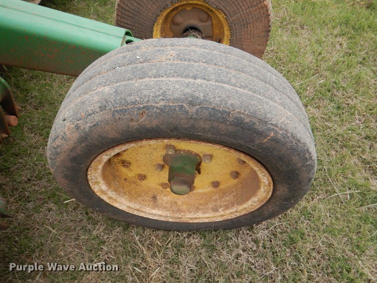 image for item HL9433 John Deere 1518  batwing rotary mower