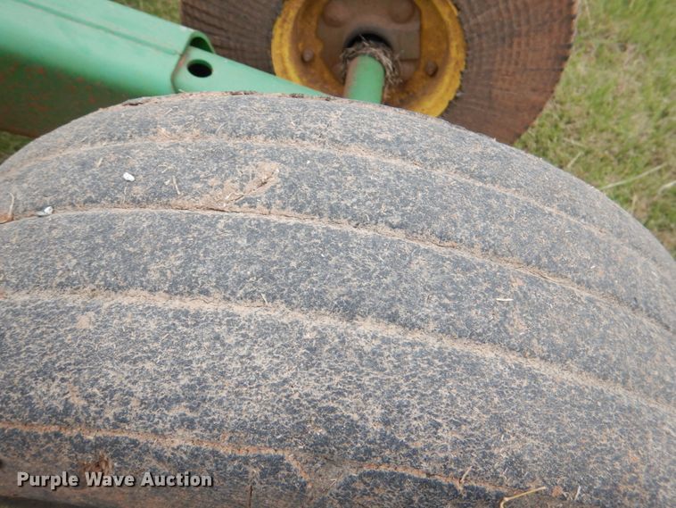 image for item HL9433 John Deere 1518  batwing rotary mower