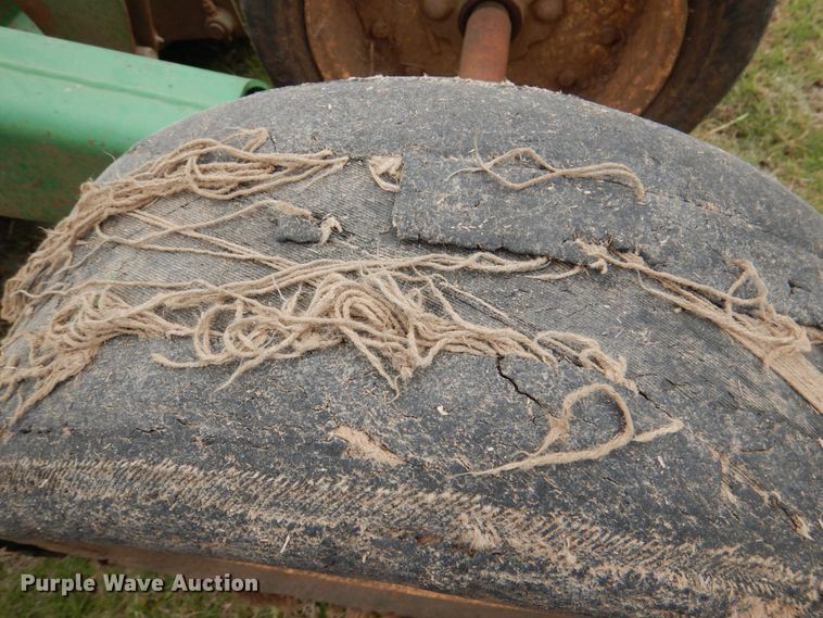 image for item HL9433 John Deere 1518  batwing rotary mower