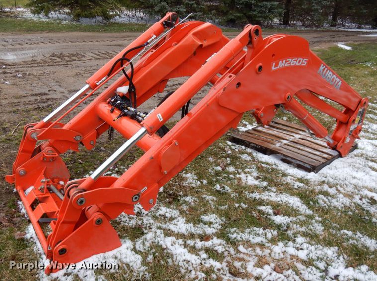image for item HR9194 Kubota LM2605  loader