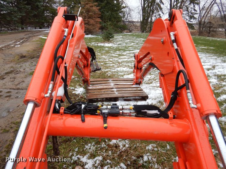 image for item HR9194 Kubota LM2605  loader