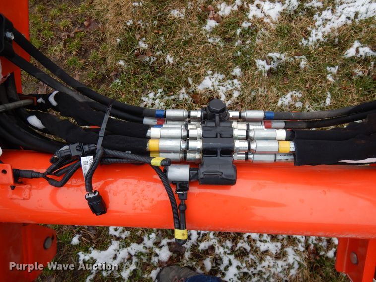 image for item HR9194 Kubota LM2605  loader