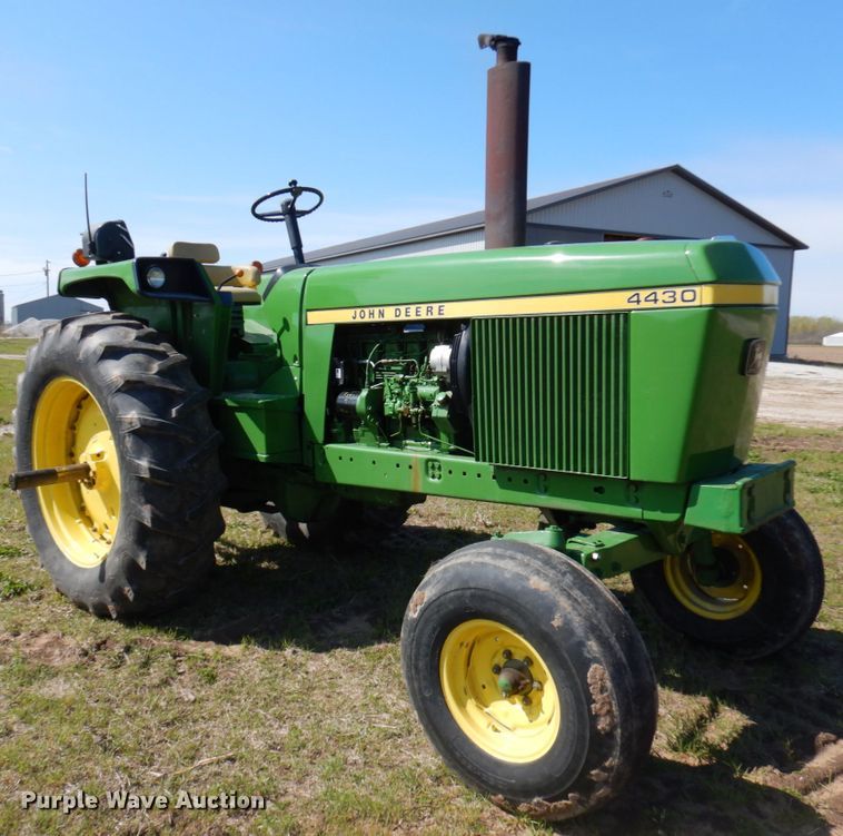 image for item HR9228 1975 John Deere 4430  tractor