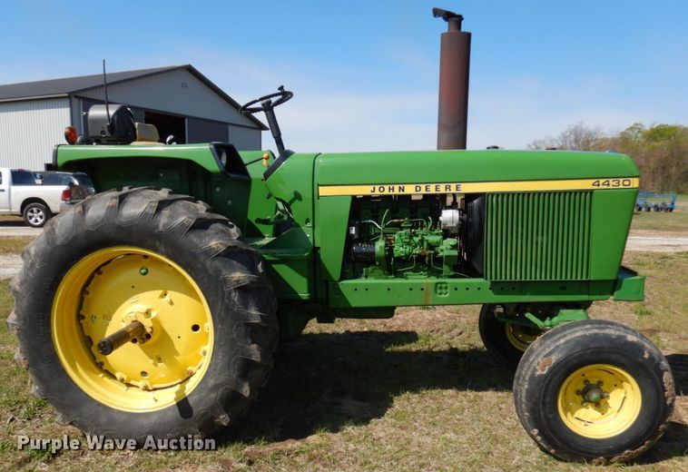 image for item HR9228 1975 John Deere 4430  tractor
