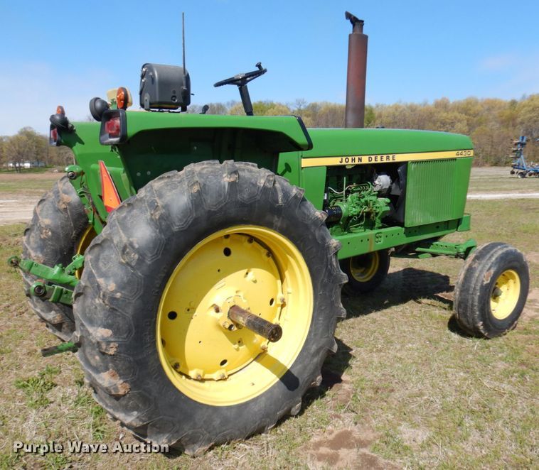 image for item HR9228 1975 John Deere 4430  tractor