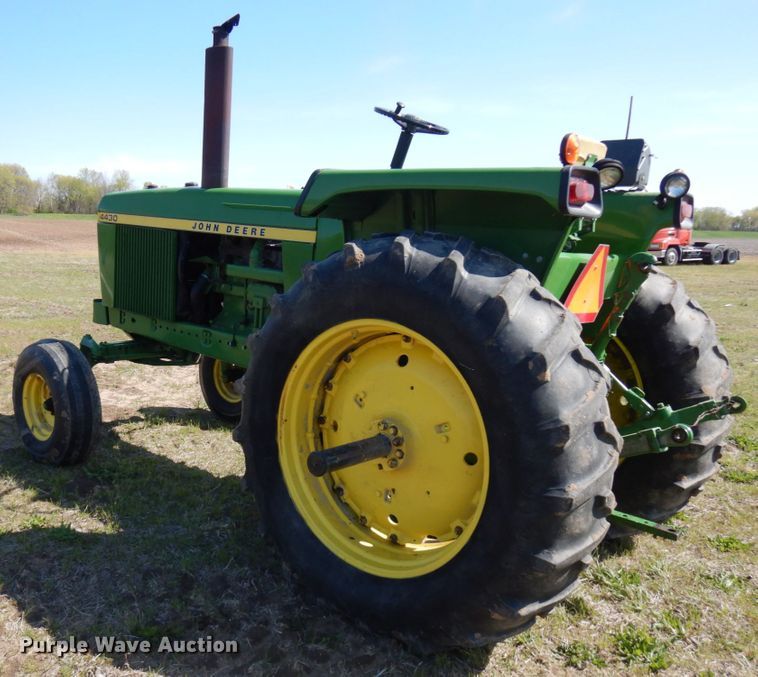image for item HR9228 1975 John Deere 4430  tractor