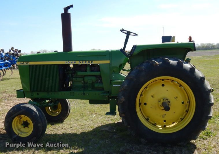 image for item HR9228 1975 John Deere 4430  tractor