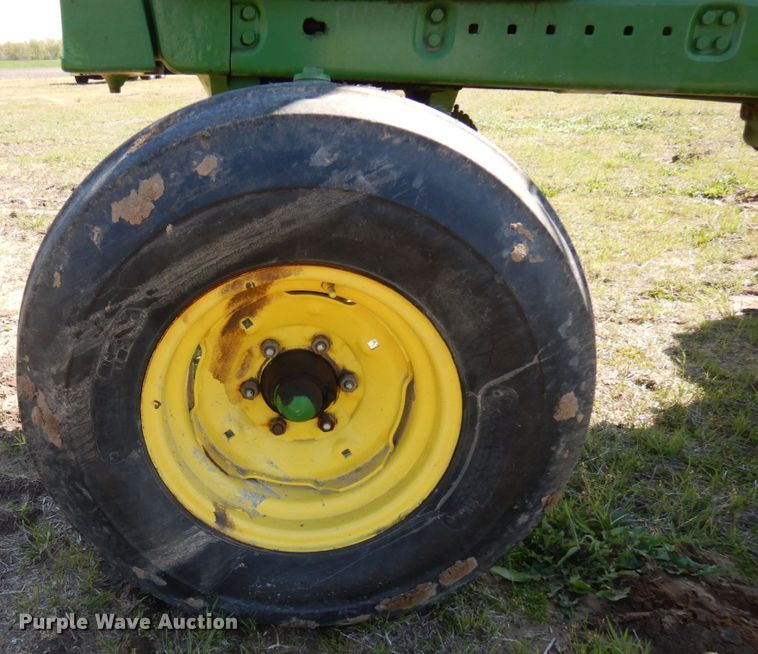 image for item HR9228 1975 John Deere 4430  tractor