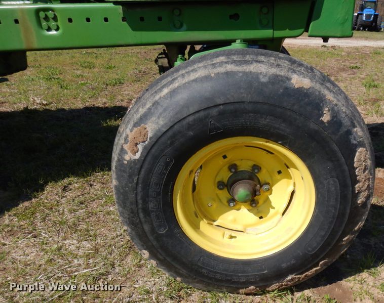 image for item HR9228 1975 John Deere 4430  tractor