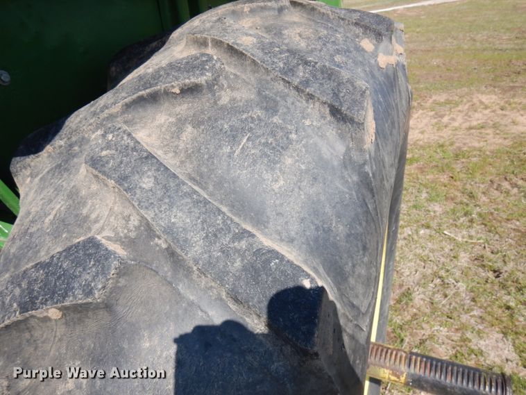 image for item HR9228 1975 John Deere 4430  tractor