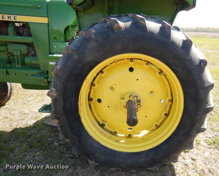 image for item HR9228 1975 John Deere 4430  tractor