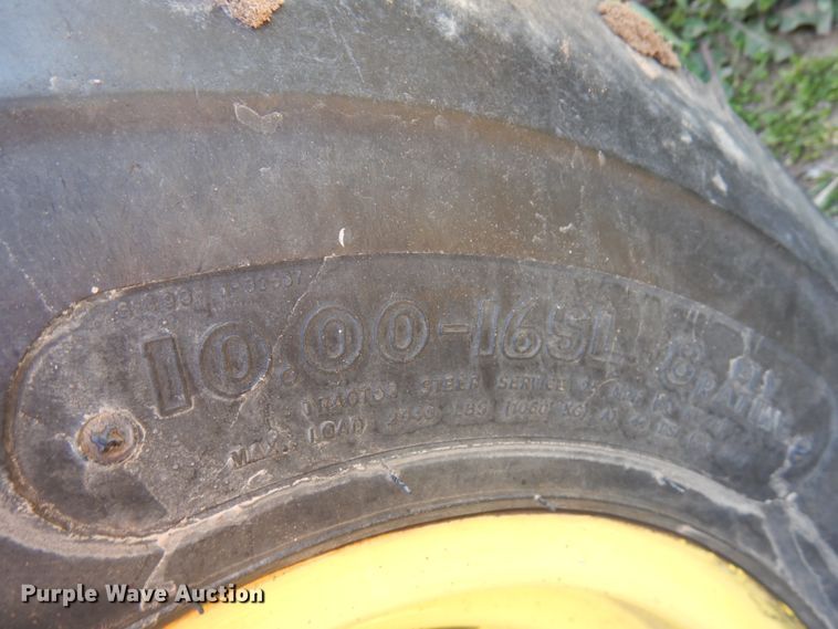 image for item HR9228 1975 John Deere 4430  tractor