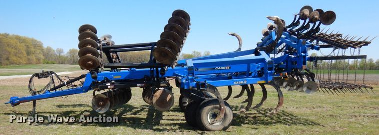 image for item HR9229 Case IH Ecolo-Tiger 870  disk ripper