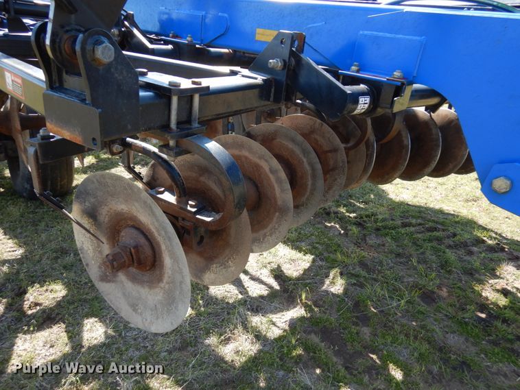 image for item HR9229 Case IH Ecolo-Tiger 870  disk ripper