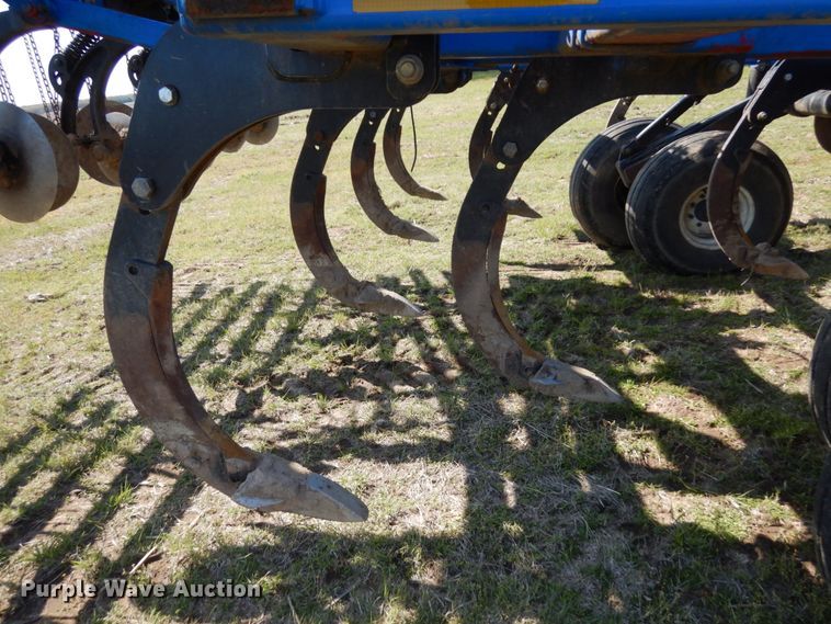 image for item HR9229 Case IH Ecolo-Tiger 870  disk ripper