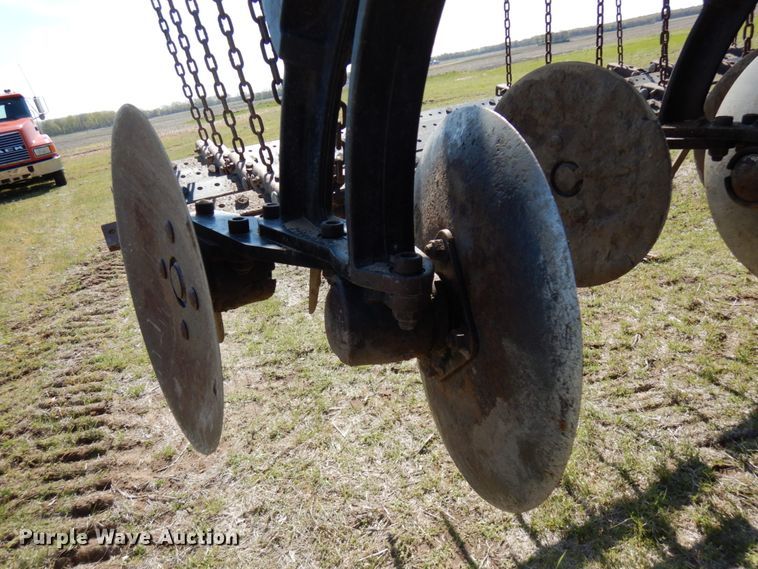 image for item HR9229 Case IH Ecolo-Tiger 870  disk ripper