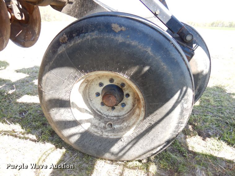 image for item HR9229 Case IH Ecolo-Tiger 870  disk ripper