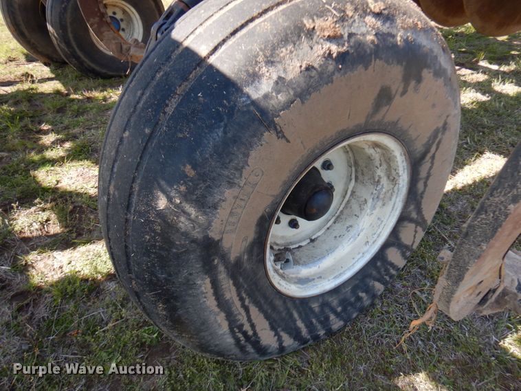 image for item HR9229 Case IH Ecolo-Tiger 870  disk ripper