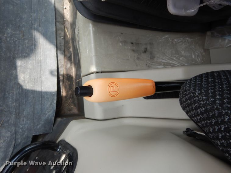 image for item HR9682 2019 Massey-Ferguson 7724S  MFWD tractor