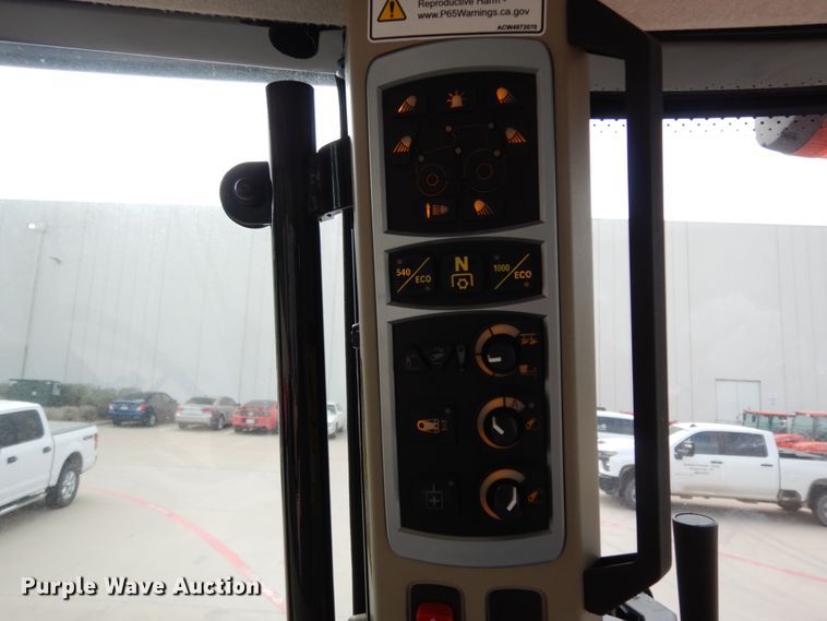 image for item HR9682 2019 Massey-Ferguson 7724S  MFWD tractor