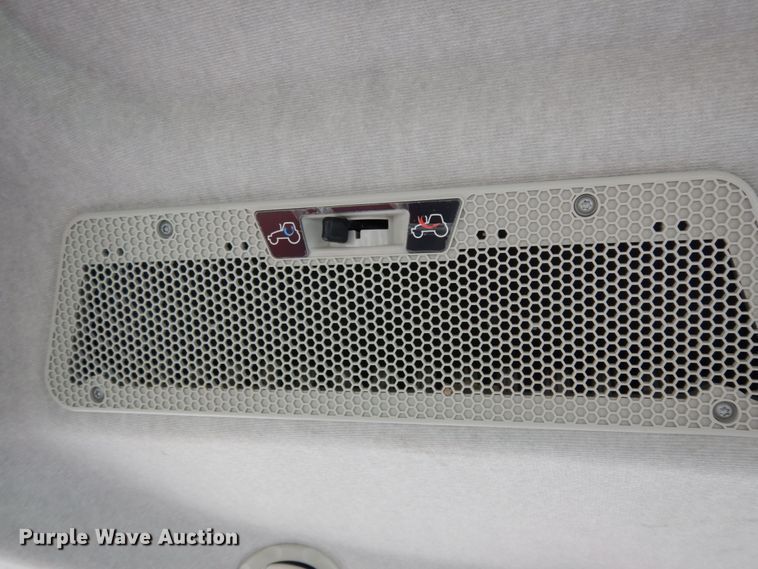 image for item HR9682 2019 Massey-Ferguson 7724S  MFWD tractor