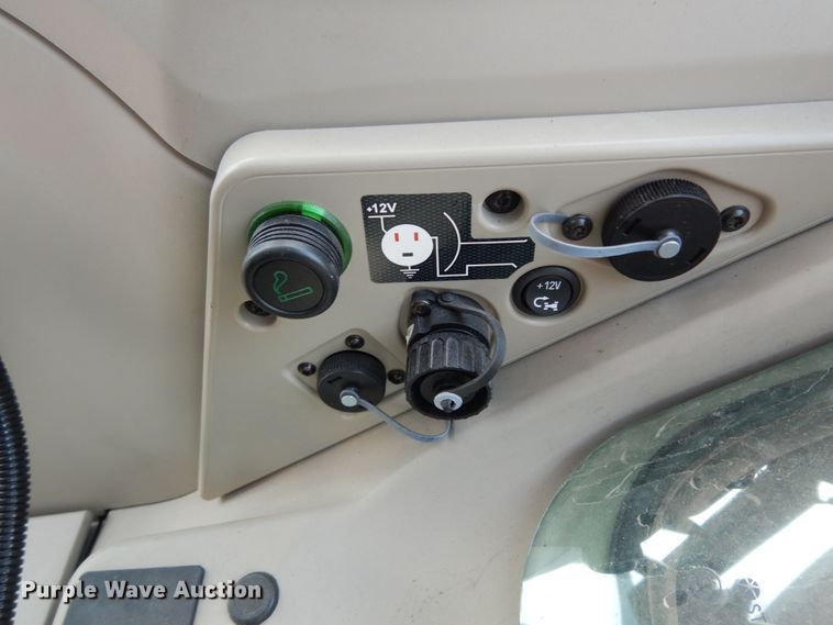 image for item HR9682 2019 Massey-Ferguson 7724S  MFWD tractor