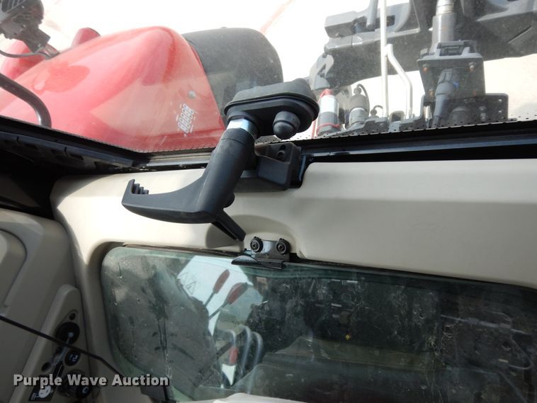 image for item HR9682 2019 Massey-Ferguson 7724S  MFWD tractor