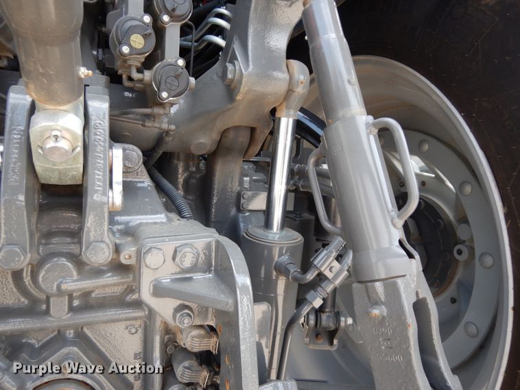 image for item HR9682 2019 Massey-Ferguson 7724S  MFWD tractor