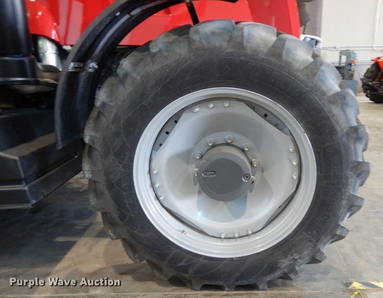 image for item HR9682 2019 Massey-Ferguson 7724S  MFWD tractor