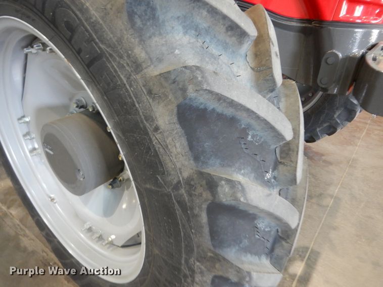 image for item HR9682 2019 Massey-Ferguson 7724S  MFWD tractor