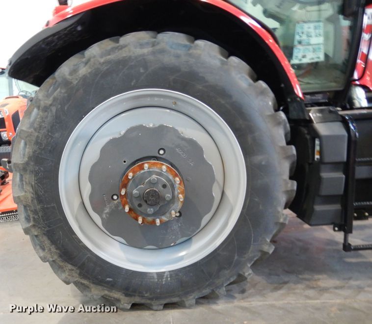 image for item HR9682 2019 Massey-Ferguson 7724S  MFWD tractor