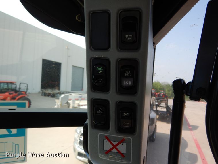 image for item HR9700 2016 New Holland T7.245  MFWD tractor