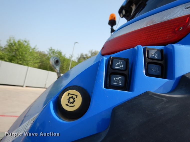 image for item HR9700 2016 New Holland T7.245  MFWD tractor