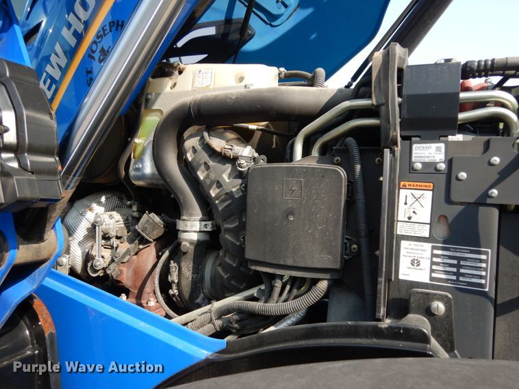 image for item HR9700 2016 New Holland T7.245  MFWD tractor