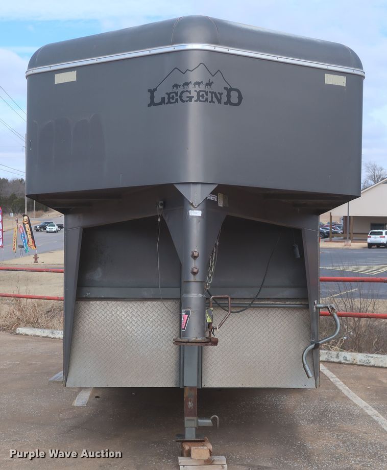image for item HT9673 2003 Legend Stockman Sport  livestock trailer