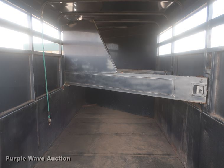 image for item HT9673 2003 Legend Stockman Sport  livestock trailer