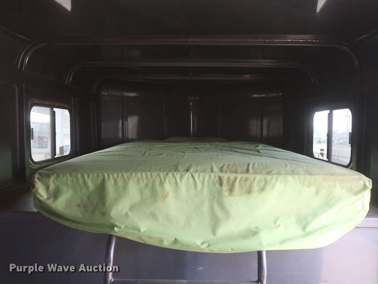 image for item HT9673 2003 Legend Stockman Sport  livestock trailer