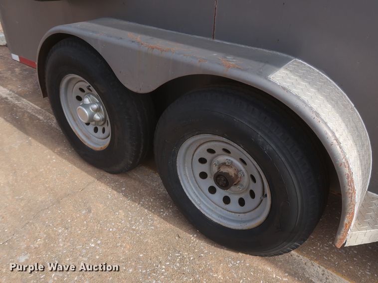 image for item HT9673 2003 Legend Stockman Sport  livestock trailer