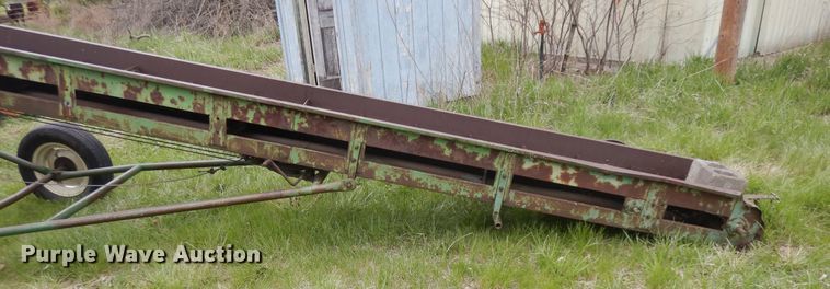 image for item ID9771 Hay bale elevator