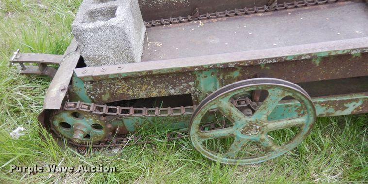 image for item ID9771 Hay bale elevator